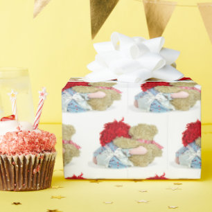 Papier Cadeau poupée de vieux chiffon et ours en peluche se serr