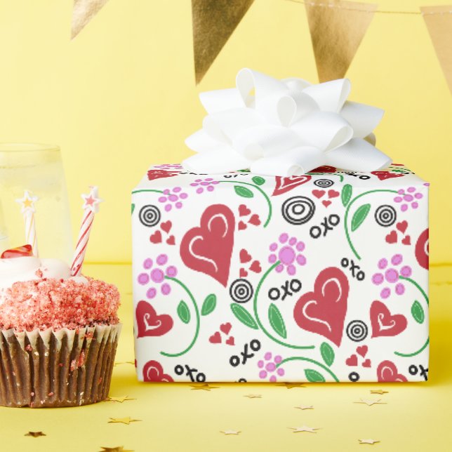 Papier Cadeau Red Valentine Hearts Pink Flowers  (Fête d'anniversaire)