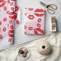 Romantic chic luxe red lips