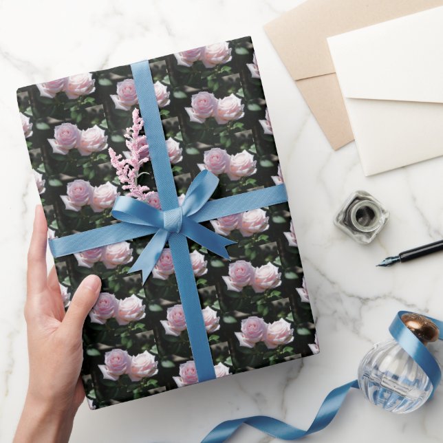 Papier Cadeau Rosebustes roses (Cadeaux)