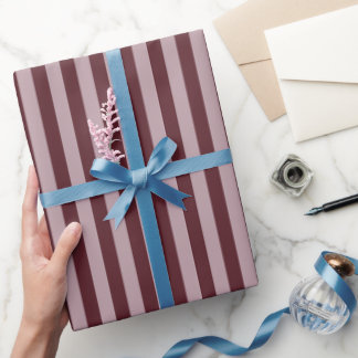 Papier Cadeau Sangria et rayures rose grisâtre moyen