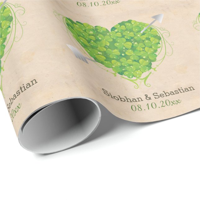 Papier Cadeau Shamrock Mariage irlandais Heart (Coin rond)