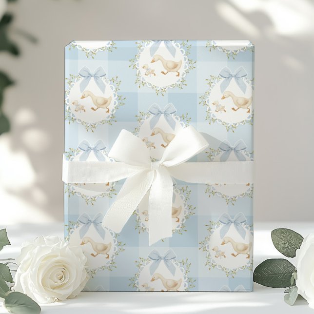 Papier Cadeau Silly Goose Blue Bow Whimsical Preppy Gingham (Créateur téléchargé)