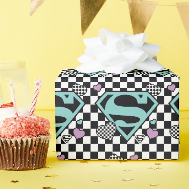 Papier Cadeau Skater Girl Supergirl Coeurs S-Shield (Fête d'anniversaire)