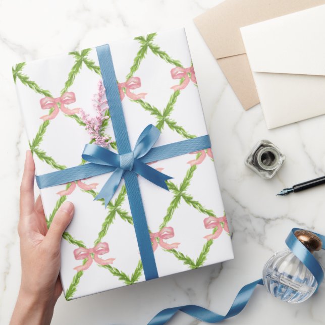 Papier Cadeau Trellis de jardin Preppy avec des vaches roses (Cadeaux)