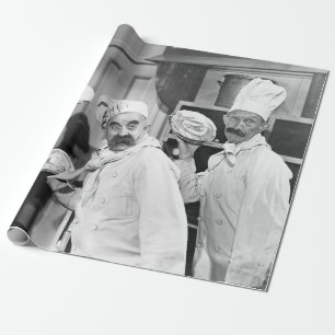 Papier Cadeau Trois chefs tenant des tartes pour une bagarre dan