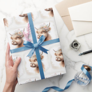 Papier Cadeau Vache Highland Bohème avec fleurs de mariée