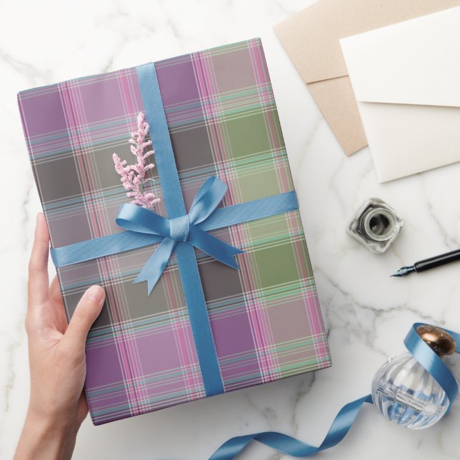 Papier Cadeau Vert, tartan classique lilas. (Cadeaux)