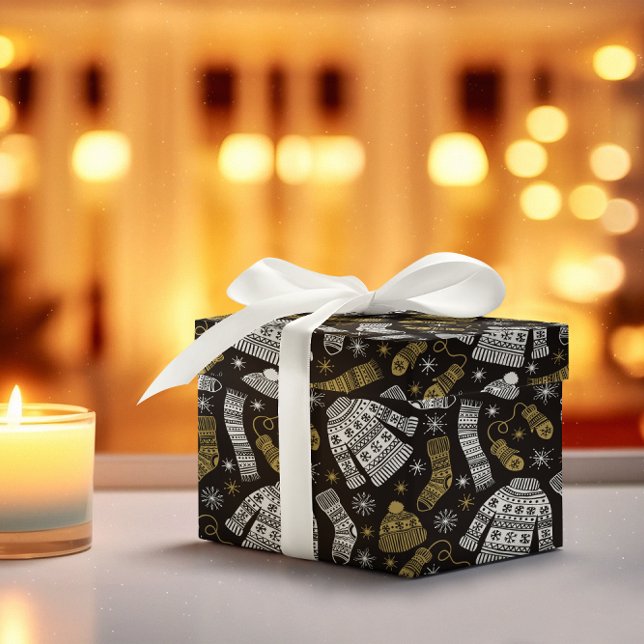 Papier Cadeau Vêtements d'hiver modernes Black White Gold (Créateur téléchargé)