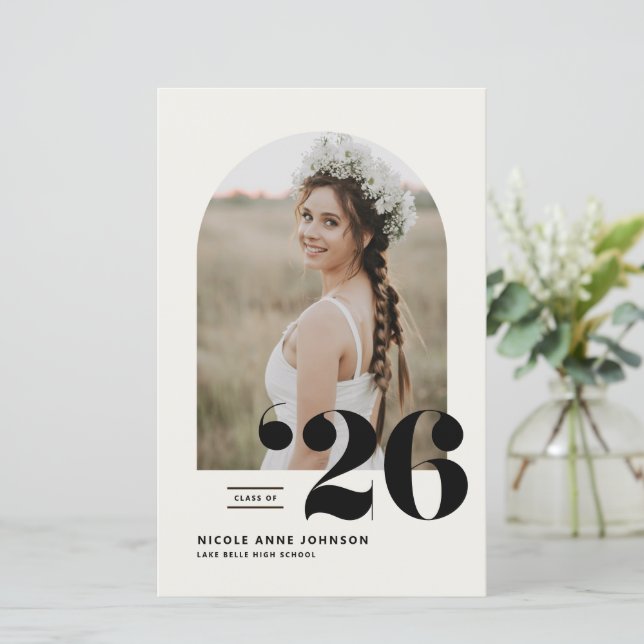 Papier Classe Boho de 2025 Arch Photo Invitation (Debout devant)