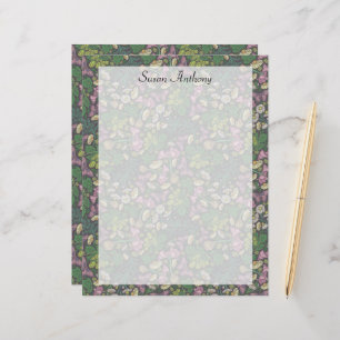 Papier de papillons violets de marguerite victorie