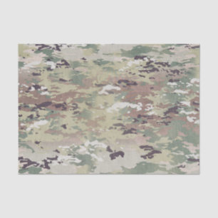 Papier de soie de soie enveloppant l'uniforme