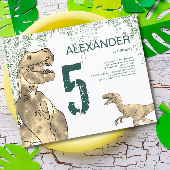 Papier Dinosaur 5ème anniversaire budget de la fête (T-Rex and velociraptor Dinosaur jungle birthday party invitation modern green typography )