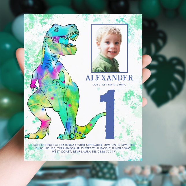 Papier Fête d'anniversaire de dinosaure 1 an Photo à l'aq (Dinosaur T-Rex 1st birthday party invitation with photo template watercolor green and blue dino)