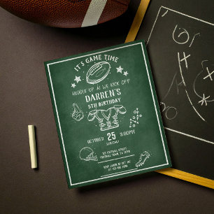 Papier Invitation d'anniversaire Budget Football sur tabl