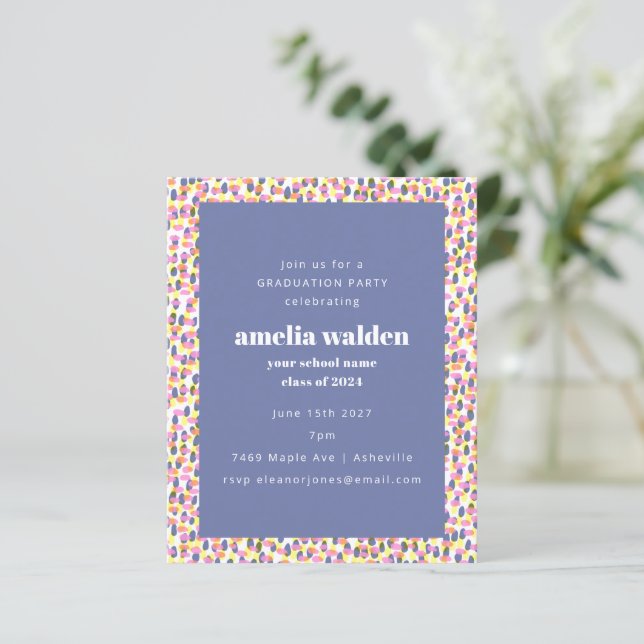 Papier Invitation de graduation Motif de points violets d (Debout devant)