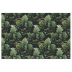 Algues et poissons sur la page de découpage noire