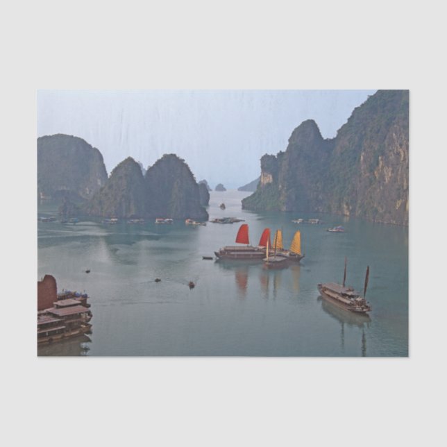 Papier Mousseline Bateaux à voile à Ha Long Bay - Vietnam, Asie (Recto)