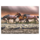 De magnifiques stalles traversant des vagues océan