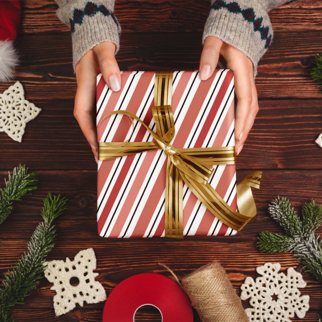 Papier Mousseline Noël rouge et blanc (Simple whimsical red and white striped tissue wrapping paper. )