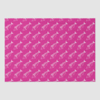 Poisson Bonito mignon en blanc sur rose chaud