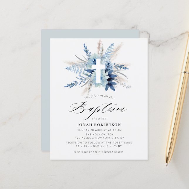 Papier pampas herbe bleu croix florale baptême invitation (Devant/Arrière en situation)
