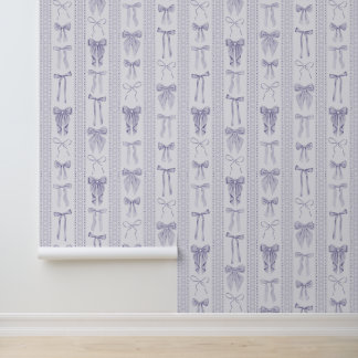 Papier Peint Rubans lilas avec rayures verticales en dentelle