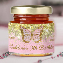 papillon sur étincelle d'or simulée