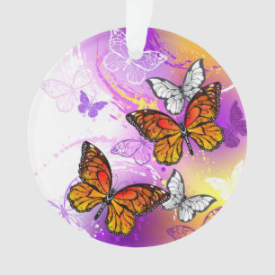 Papillons Monarque sur Arrière - plan pourpre