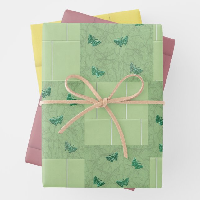 Papillons verts enveloppant des feuilles de papier (En situation)