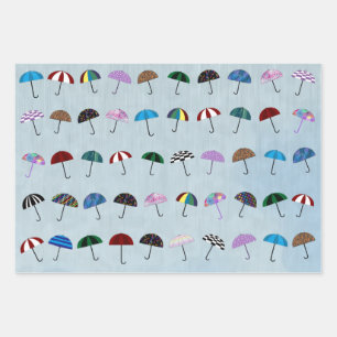 Parapluies de jour enveloppant des feuilles de pap