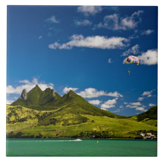 Parasailing within View of impressive Lion Tile (Front)