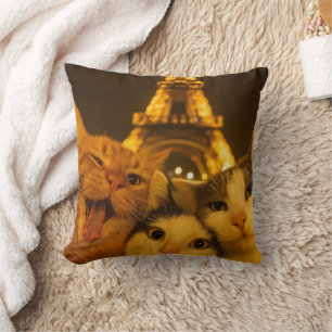 Paris Night Cat Selfie Squad Lover                 Throw Pillow