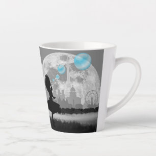 PARIS Petite Fille Faisant du Café Bulle Bleue Mug