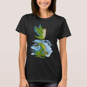 Parrot & Dragon Reflection I Green Monk Parakeet Q T-Shirt