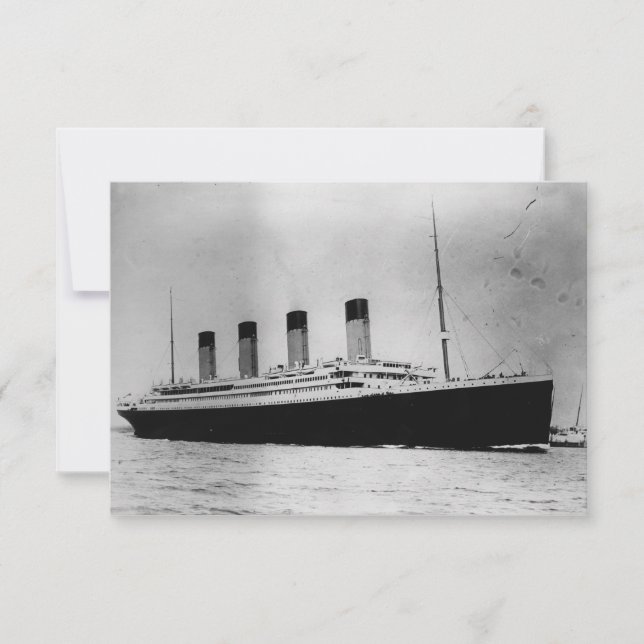 Passenger Liner Steamship RMS Titanic (Front)