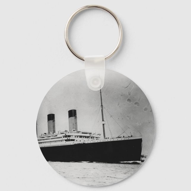 Passenger Liner Steamship RMS Titanic Keychain (Front)