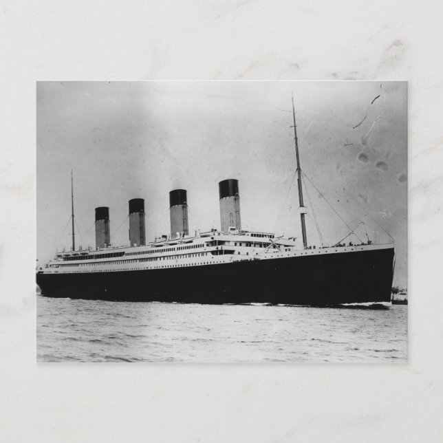 Passenger Liner Steamship RMS Titanic Postcard (Front)