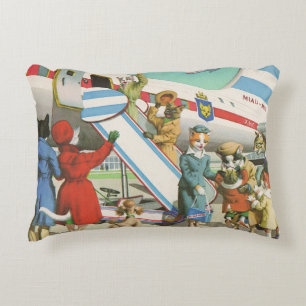 PASSERELLES : Voyage de fève des chats - coussin