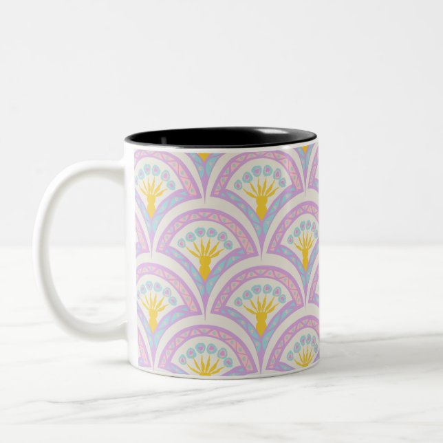 Pastel coloured shell pattern Two-Tone coffee mug (Left)