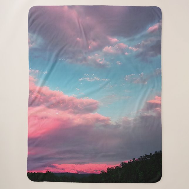 Pastel-coloured sky sherpa blanket (Front)