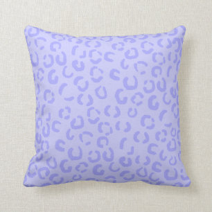 Pastel Lilac Purple Leopard Print Pattern. Throw Pillow