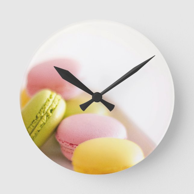 Pastel Pastry Chef French Macaron Round Clock (Front)