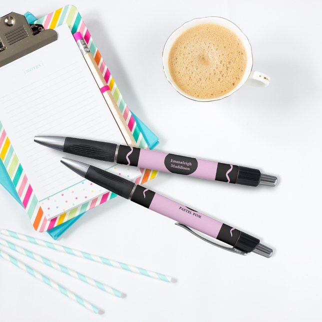 Pastel Pink Crayon Wrap Monogram Name (Créateur téléchargé)