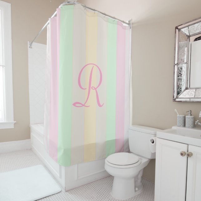 Pastel rideau de douche rayé rose pâle Monogramme (En situation)