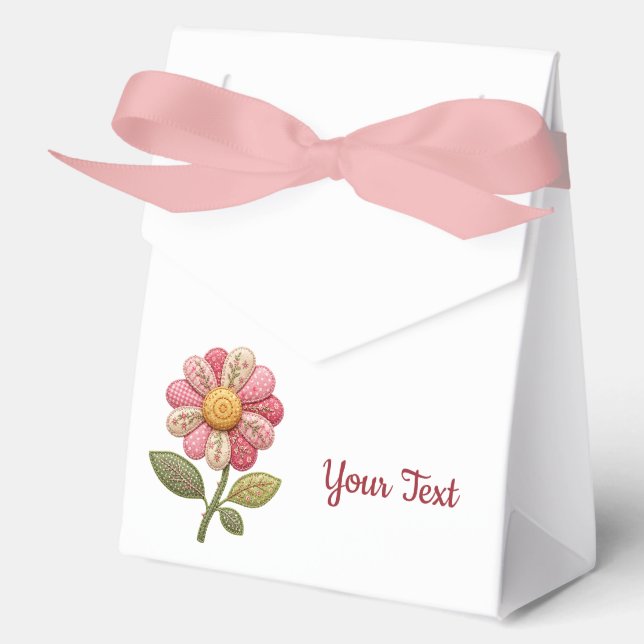 Patchwork flower in country style favor box (Front)