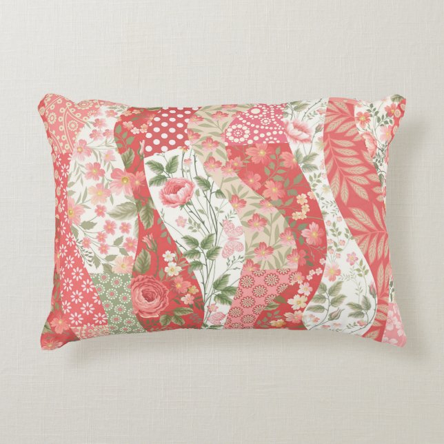 Patchwork roses: seamless pattern design. accent pillow (Front)