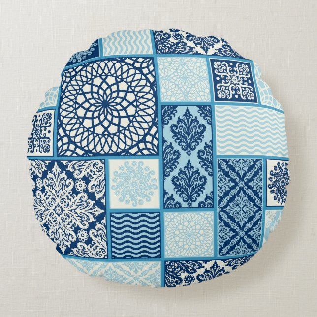 Patchwork tiles, seamless background. round pillow (Front)