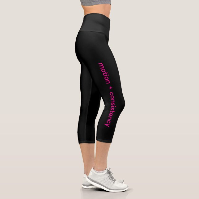 Path of the Flat Foot capri yoga pants (Right)