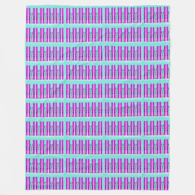 Patins violets brillants sur couverture bleue (Devant)